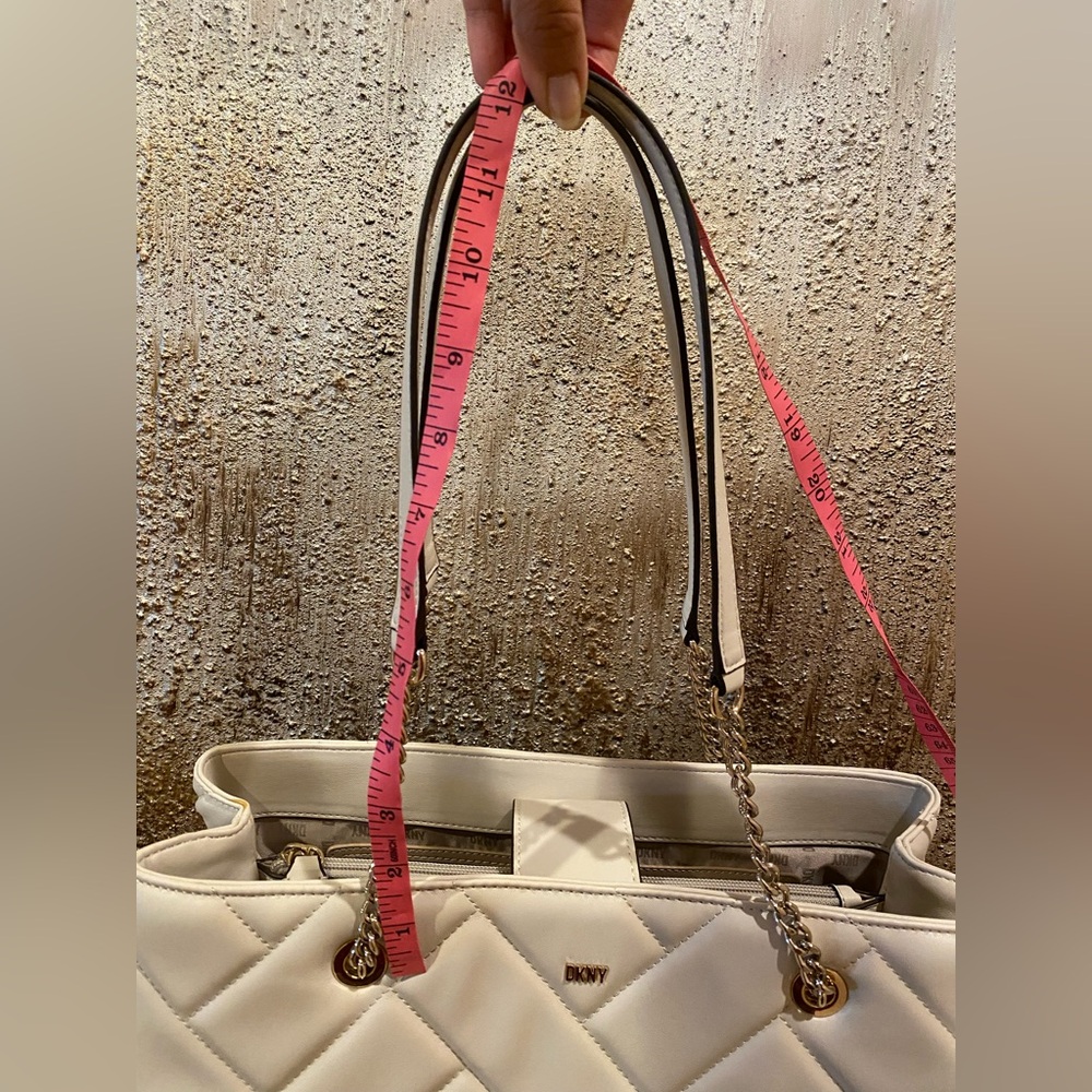 NWOT DKNY Medium Veronica Cream Quilted Satchel Shoulder Bag Gold-Tone Chain - Picture 15 of 16